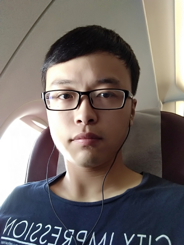 在水一方的第二张照片--甘肃残疾人相亲网