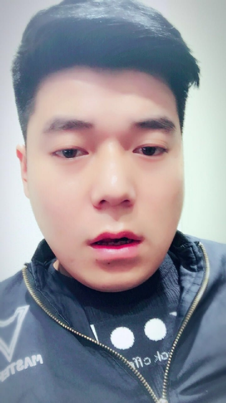 风向决定发型的第一张照片--甘肃残疾人相亲网